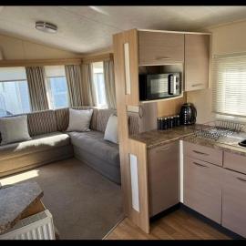 Caravan by the Sea KW10