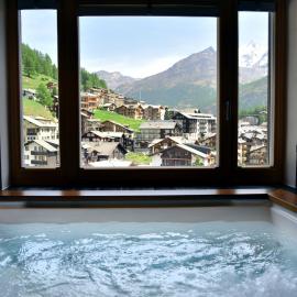 The Dom Hotel Saas-Fee operated by Dorint, hotel di Saas-Fee