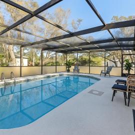 Luxury getaway, relax, and recharge! Tropical Florida Getaway Heated Pool Extra Fee