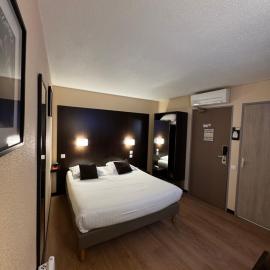 Hôtel Au Petit Caporal, hotel u gradu Mezon Alfor