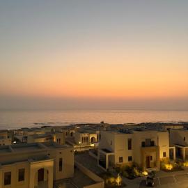 Sifahbeachfront Apartment, hotel v mestu As Sīfah