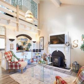 Host & Stay - The Cheeky Squirrel, hotel in New Brighton