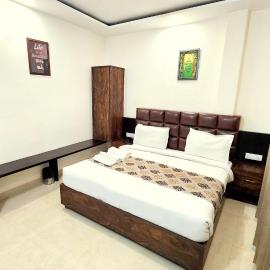 Hotel Krishnas Near Golden Temple