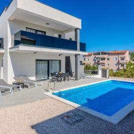 Villa Dalmatia, new modern villa with swimming pool near Zadar, hotel a Posedarje (Possedaria)