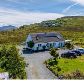 Burnside Cottage & Caravan Woodend، فندق في بورتري