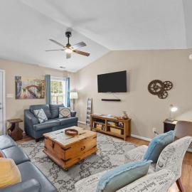 3-Bedroom Retreat with King Suite, Pool Table & Private Fenced Yard