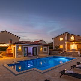 Villa Vilani Spa & Pool - Happy Rentals