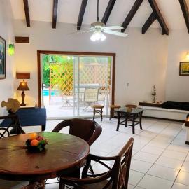Hermoso Duplex frente a la playa, ξενοδοχείο σε Same