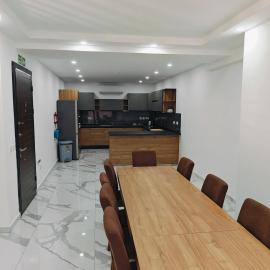 Large Deluxe Apartment