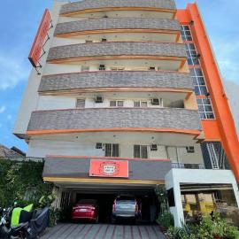 Stone House Hotel Pasay โรงแรมในมะนิลา