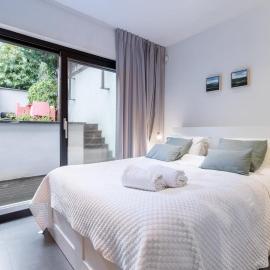 Luxury Deluxe Garden Condo in Brussels Centre, hotel a Brussel·les