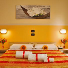 Hotel Monica