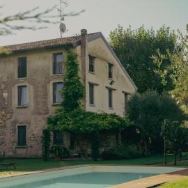 Corte Vallio, hotelli kohteessa Desenzano del Garda
