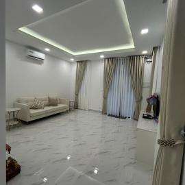 Charming 4-bedroom townhome in vibrant Phnom Penh!, hotel em Phnom Penh