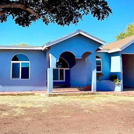 San Quintin Casa Skov, hotelli kohteessa Los Pinos