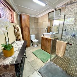 Modern Van Riebeeck Park Accomodation, hotel di Worcester