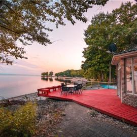 Lakeside Villa across Whisky Run Golf Club