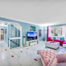 Little Paris- In Affluent University HTS