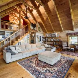 Private Luxury Log Cabin, hotell sihtkohas New Hope