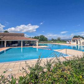 Stunning Home In Roquebrune-Sur-Argens, hotel in Roquebrune-sur-Argens