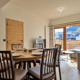 Roclisse -Superbe appartement à 5min des télécabines, hotel i Champagny-en-Vanoise
