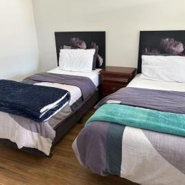 Cosy and convenient accommodation, hotel in Springvale