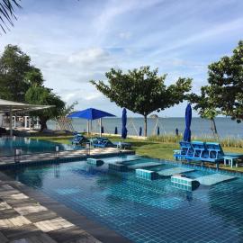 Sanae Beach Hua Hin