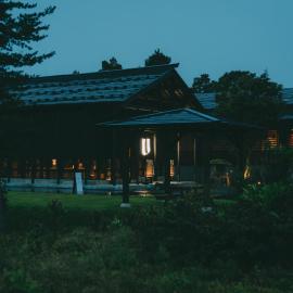 泊まれる文化交流施設 盆宿U bon-yadoU, hotel a Nishimonai