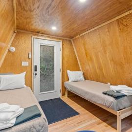 The Overlook - Camping Cabin Retreat in RRG KY