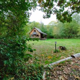 Gîte Chalet Morvan Bourgogne, khách sạn ở Corancy