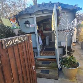 Blue bells Small but quirky & Cozy Shepherd's Hut, hôtel à Halkyn