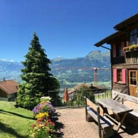 Appartement Fernsicht Triesenberg, hotell sihtkohas Triesenberg