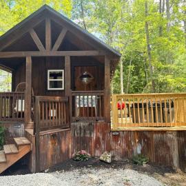 Adventurer's Nook, Hotel in High Falls