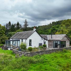 Blair Cottage, hotelli kohteessa Rowardennan