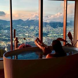 Cabaña en Santa Elena con vista a Medellín, hotel in Santa Elena
