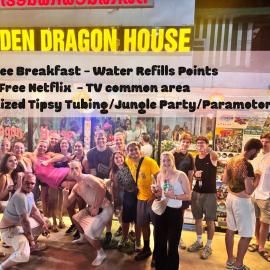 Vang Vieng Dragon House, hotel in Vang Vieng