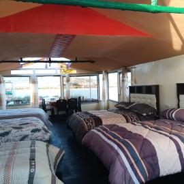 uros eco lodge family
