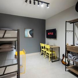 108-Studio funcional com treliche prox UEL, hotel di Londrina