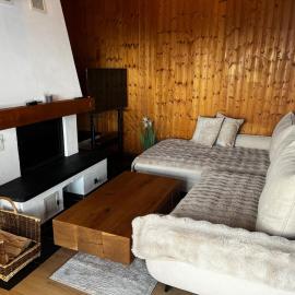 Gemütliches Chalet mit Kamin&Seeblick in Oberterzen Flumserberg، فندق في اوبرترزن
