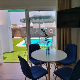 Casa Dante, Apartamentos Las Palmeras III、ティアスのホテル