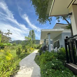 Maisuree Lanta Resort-Long Beach โรงแรมในเกาะลันตา