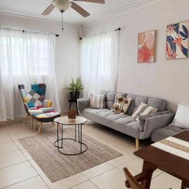 Casa completa y tranquila en David, 2 habitaciones y 2 baños – hotel w mieście Bágala
