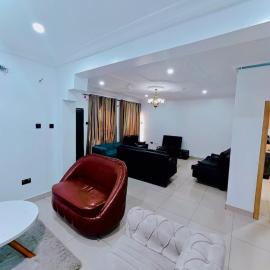 Furnished 3-Bedroom Apartment for Shortlet - Lekki, khách sạn ở Lekki