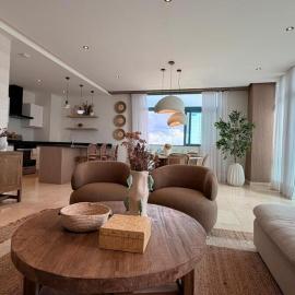 Family Friendly Beach Apartment in Juan Dolio, hotel sa Los Corrales