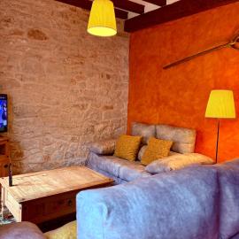 Casa Valdecid TU PAUSA RURAL, hotel in Valdeande