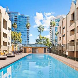SPECIAL OFFER - Modern Apartment in La Jolla UTC with Free Parking - Close to Beaches, Shopping, Dining, UCSD