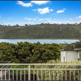 Cozy Water-View in North Shore, hotel in Auckland