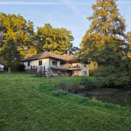 Ferienhaus Heiligenmühle, hotel em Leinburg