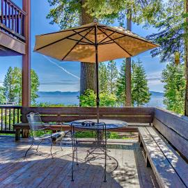 Lake Tahoe West Shore Lake Front 5 bedroom Cabin, Hotel in Homewood