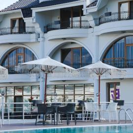 Balkan Crest Resort, hotel en Tirane